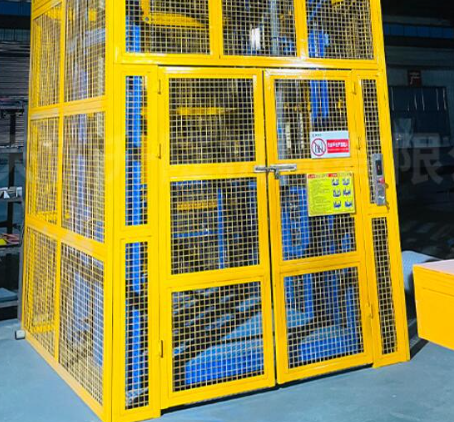 辉县货梯可以安装在室外吗