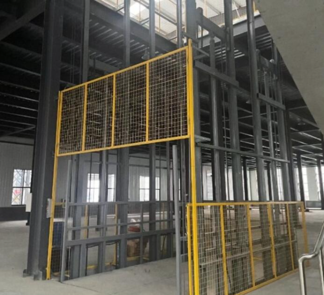 辉县请详细介绍一下货梯安装在室外的维护方法